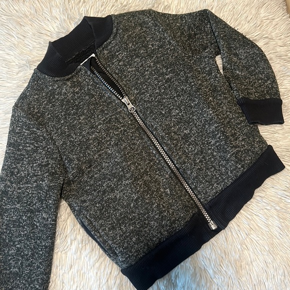 Old Navy toddler zip up black and grey Sherpa lined jacket size 3T - Picture 2 of 4